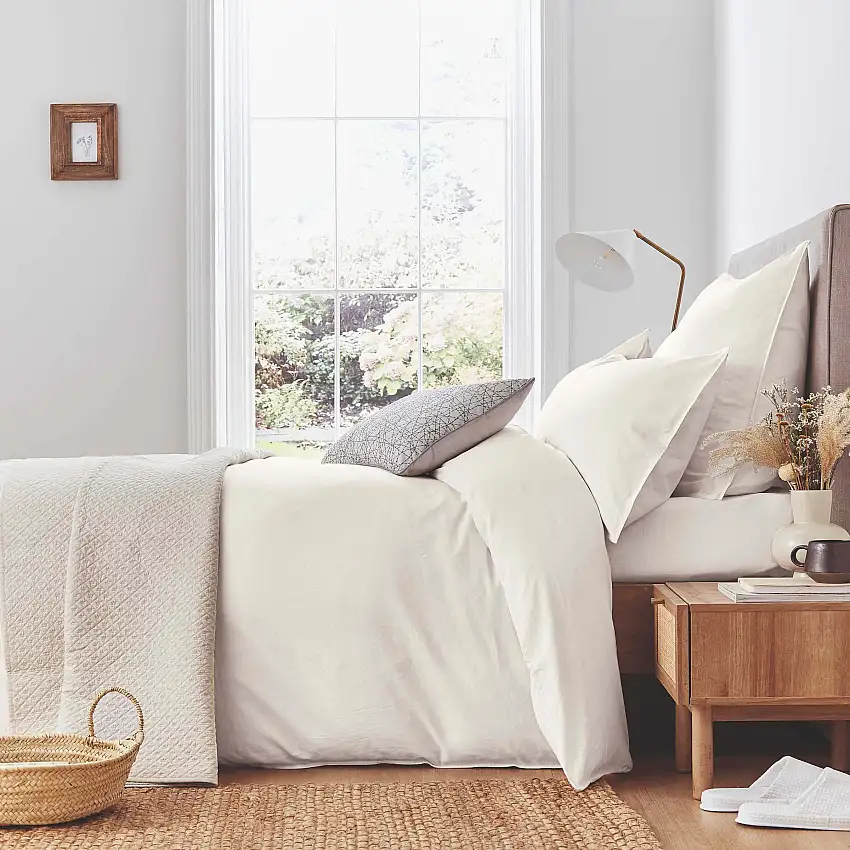 39l_still_ivory_main_v5_1-1