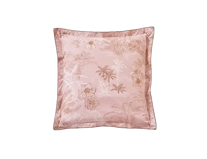 CARNET_DE_VOYAGE_ROSE_THE_TAIE_CARRE_RECTO_1200x1200-1