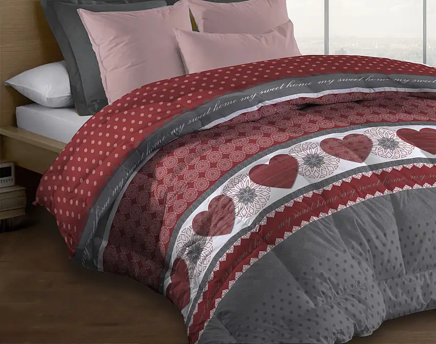 Couette-microfibre-550-coeurs-rouge-1