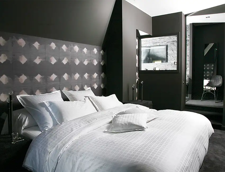 PALACE_BLANCd_5a8ae386-a93a-49bc-a483-7f320d57d55d_1200x1200-1