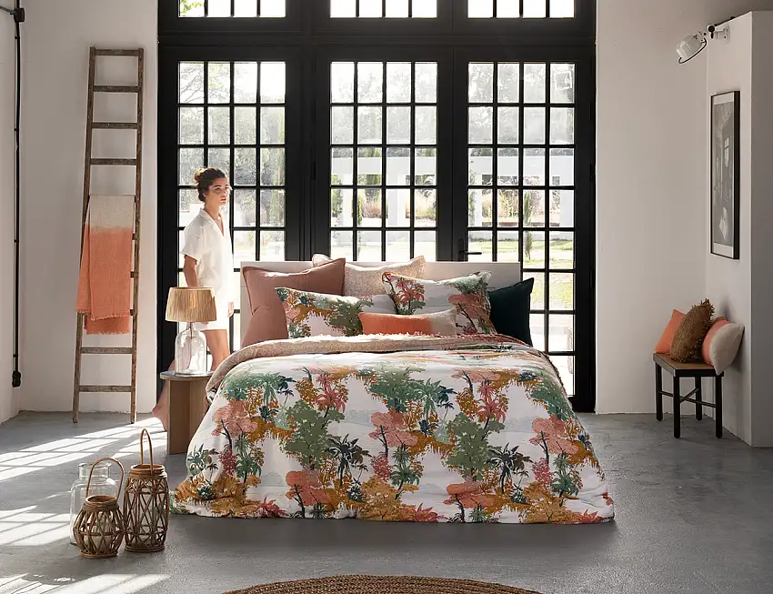 ParuredelitLINCONNUE-Ambiance-OlivierDesforges-LINCONNUE-1_96851170-f927-4098-acb5-405886713dbe_1200x1200-1