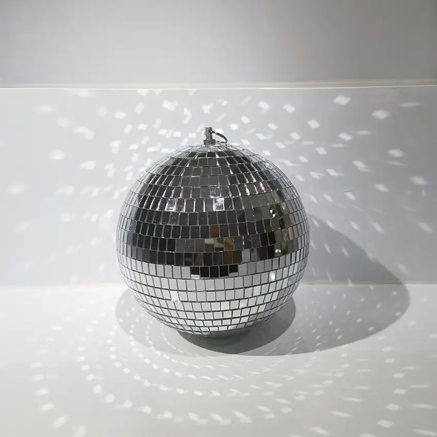 boule-a-facettes-disco-d20cm-1