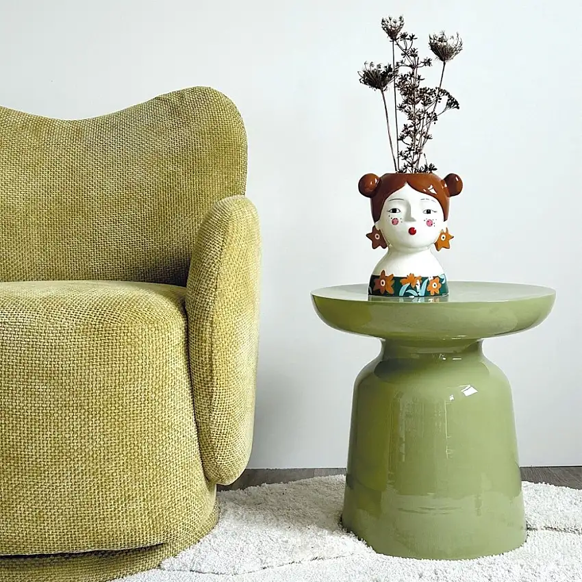 bout-de-canape-en-metal-laque-vert-matcha-1