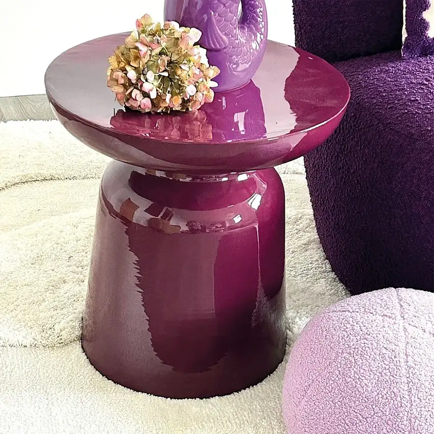 bout-de-canape-en-metal-laque-violet-1