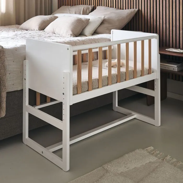 cododo-bois-lit-naturel-blanc-evolutif-petite-amelie-lit-bebe-cododo-berceau-2-en-1-nuage-blanc-et-naturel-cosleepnuawn-1