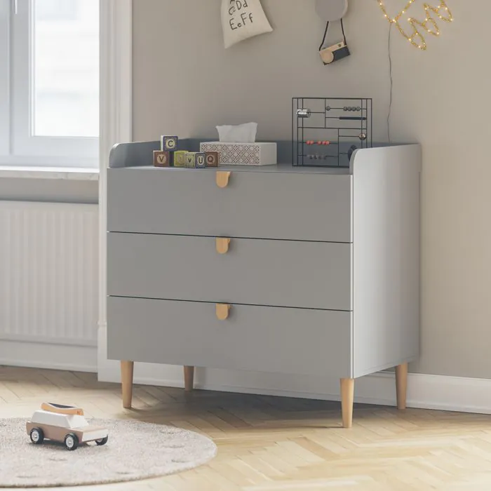 commode-a-langer-bois-gris-etoile-petite-amelie-1