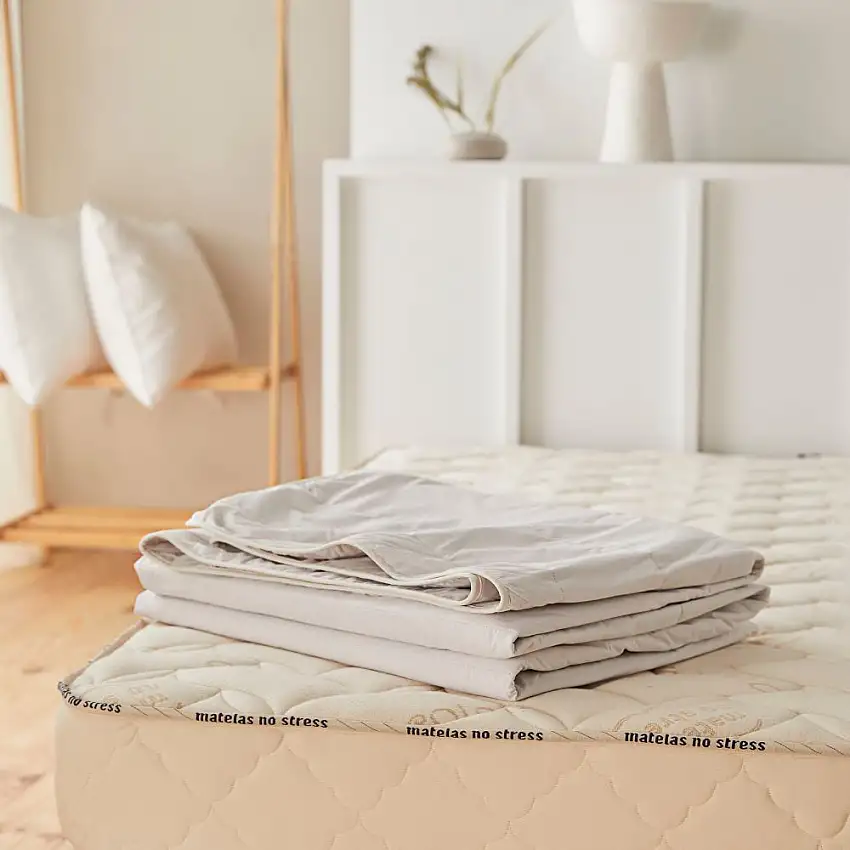 couette-2-personnes-200x220-soie-naturelle-1