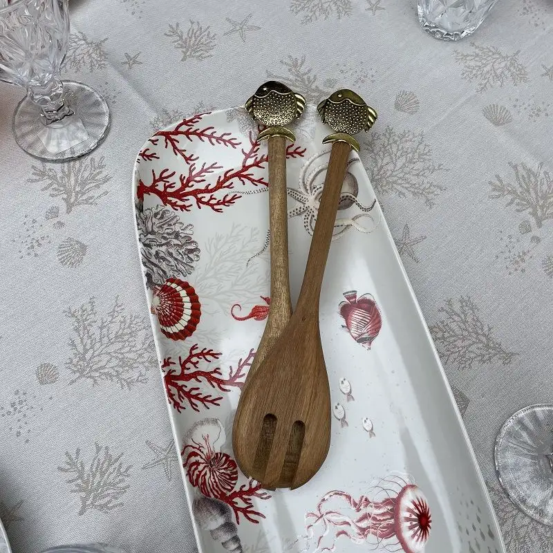 couverts-a-salade-en-bois-et-metal-dore-poisson-1