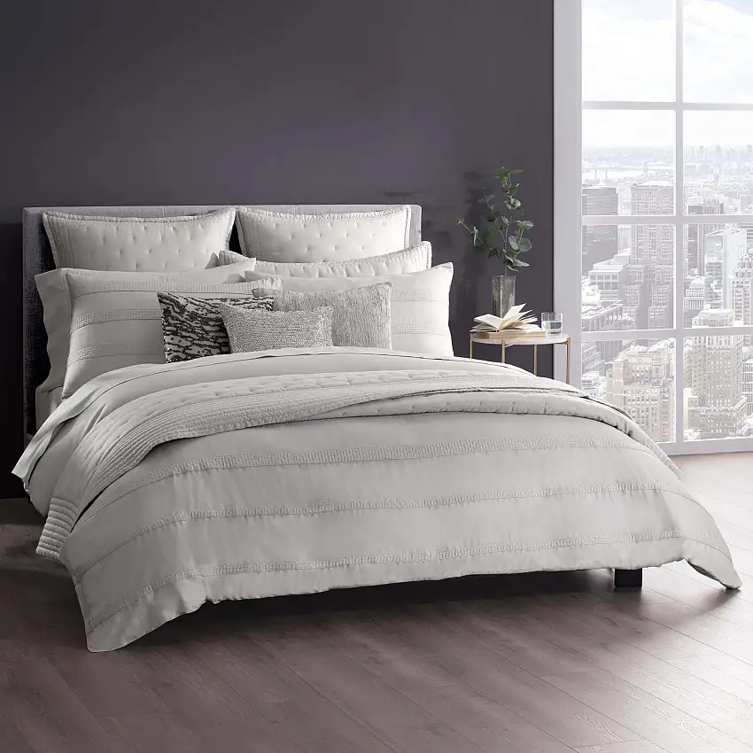 dkh_silky_stripe_main_bed_angle-1