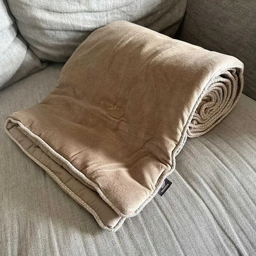 edredon-2-faces-velours-taupe-et-coton-taupe-garni-80-x-200-cm-1