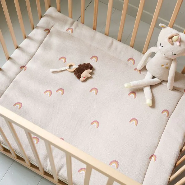 fond-de-parc-bebe-75x95-beige-arcs-en-ciel-coton-biologique-petite-amelie-1