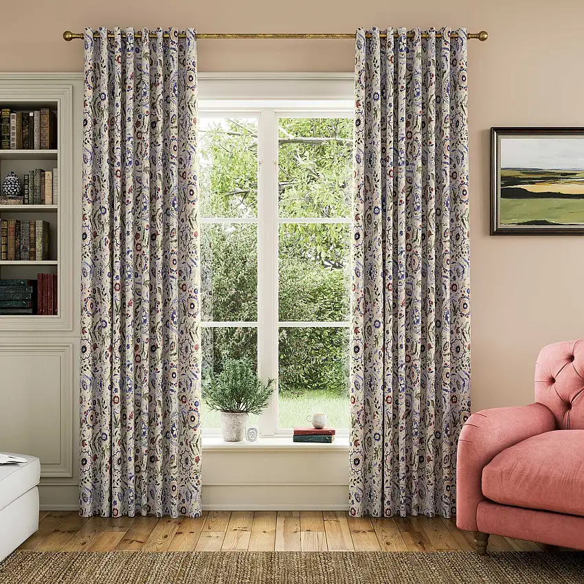 joules_festival_flowers_curtain_lifestyle_shot_2_1-1