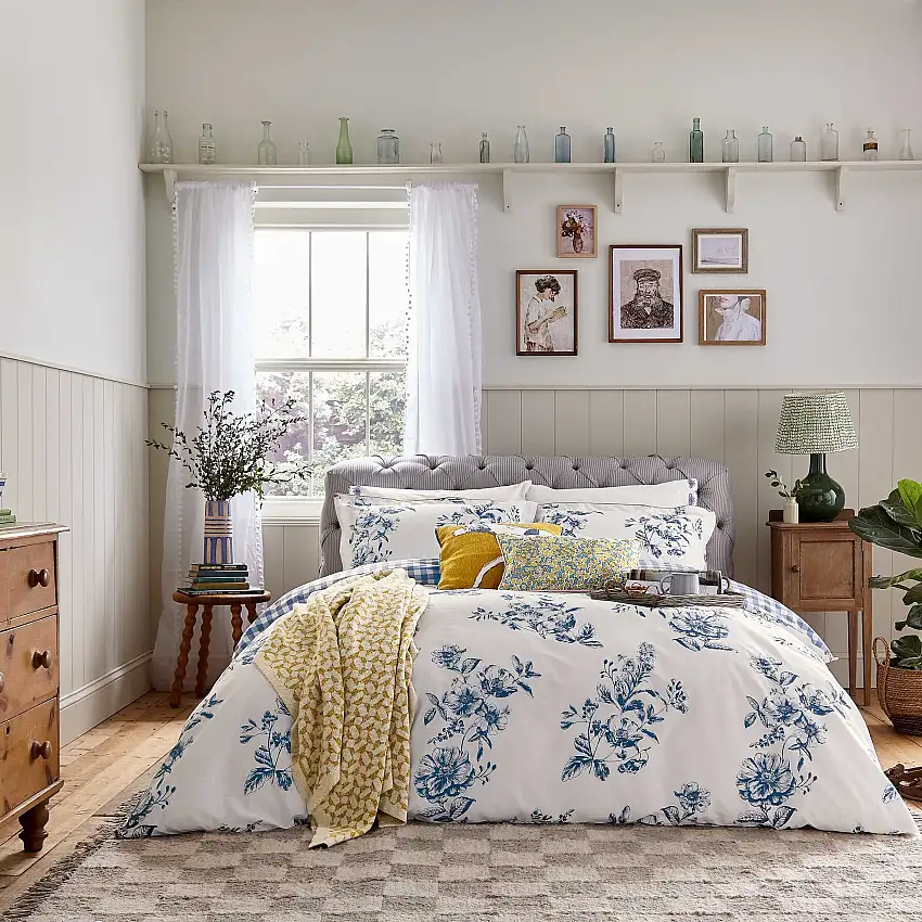 joules_honey_floral_main_bed_hr__1-1