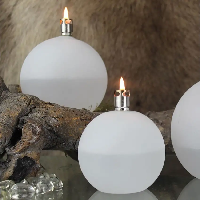 lampe-a-huile-forme-boule-en-verre-givre-taille-m-peri-glass-1
