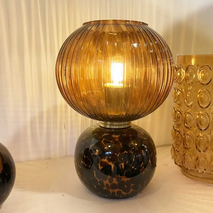 lampe-a-poser-en-verre-retro-bleu-majorelle-3