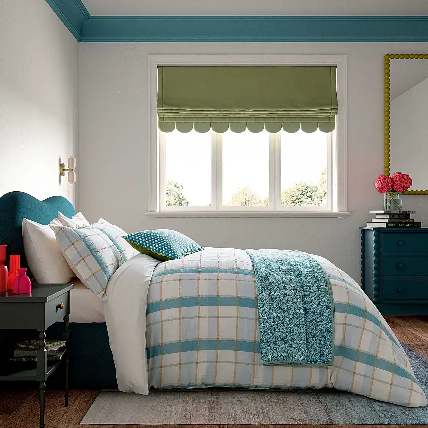 land_shore_rathlin_check_main_hr_1-1