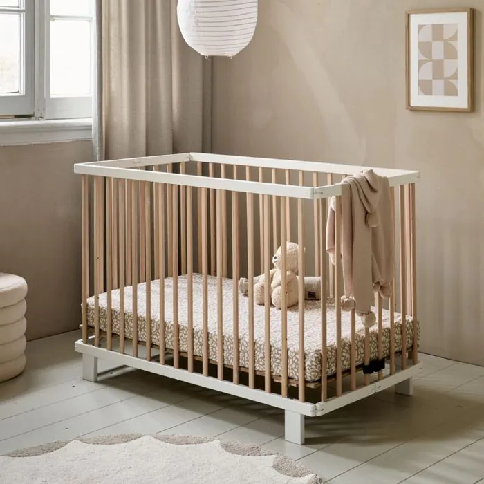 lit-bois-pliant-bebe-blanc-naturel-petite-amelie-1