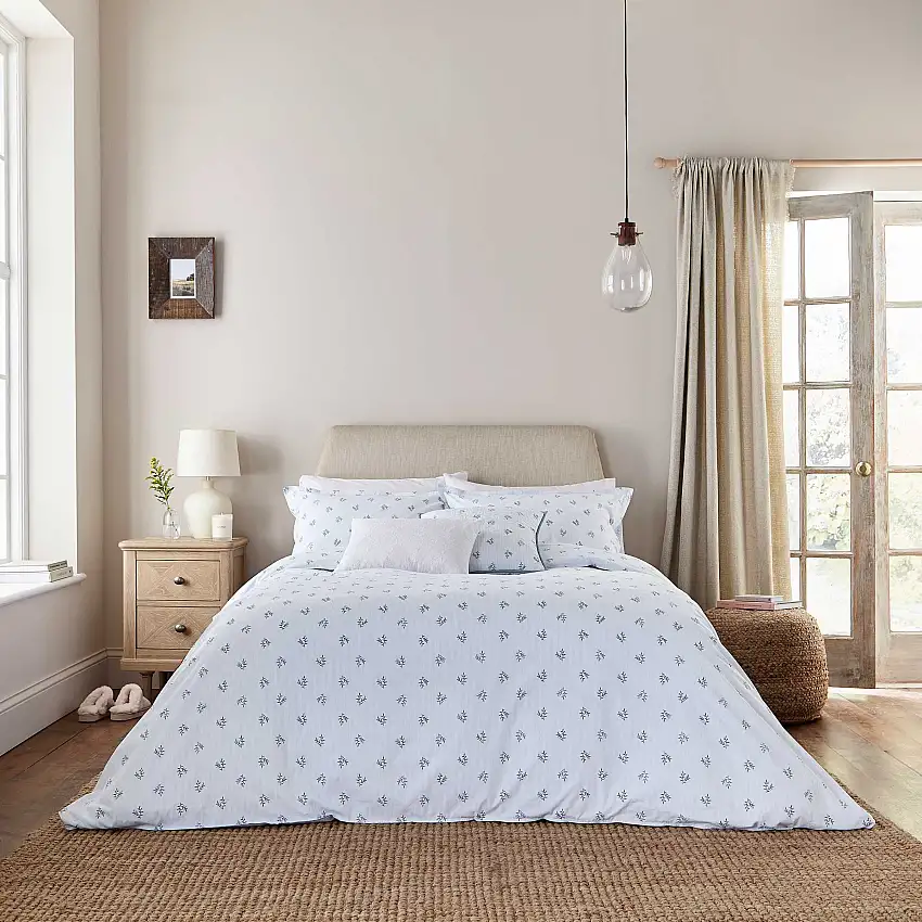 murmur_thalia_main_2_hr-1