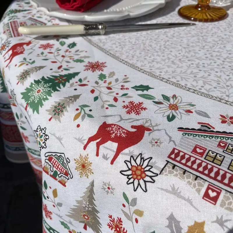 nappe-de-fetes-ronde-230cm-en-coton-cervin-vert-et-rouge-1