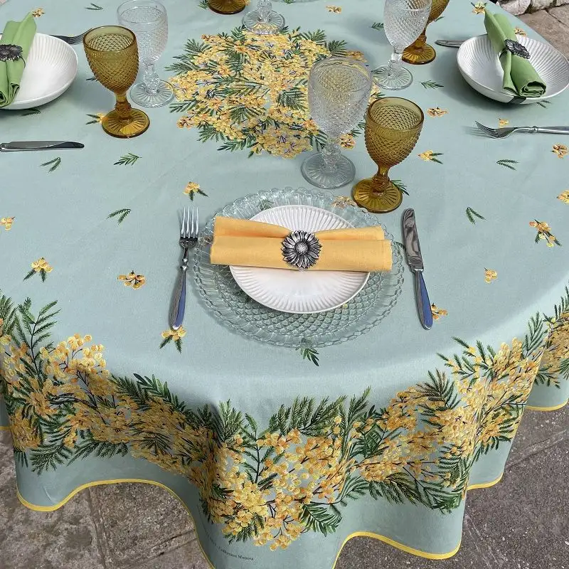 nappe-provencale-ronde-en-coton-mimosas-fond-vert-1