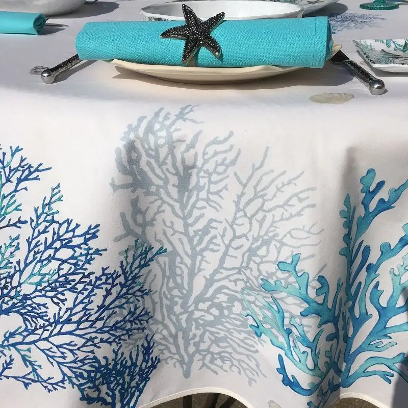 nappe-rectangulaire-placee-en-coton-enduit-lagon-bleu-et-turquoise-tissus-toselli-1