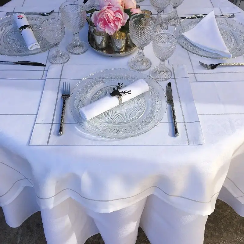 nappe-rectangulaire-sud-etoffe-jacquard-polyester-natif-blanc-et-argent-1