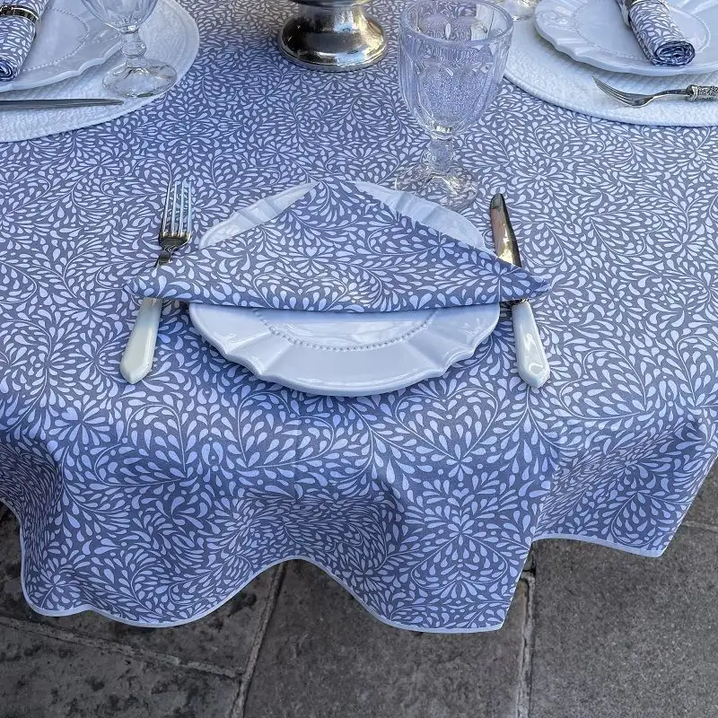 nappe-ronde-en-coton-ondine-gris-et-ecru-tissus-toselli-1