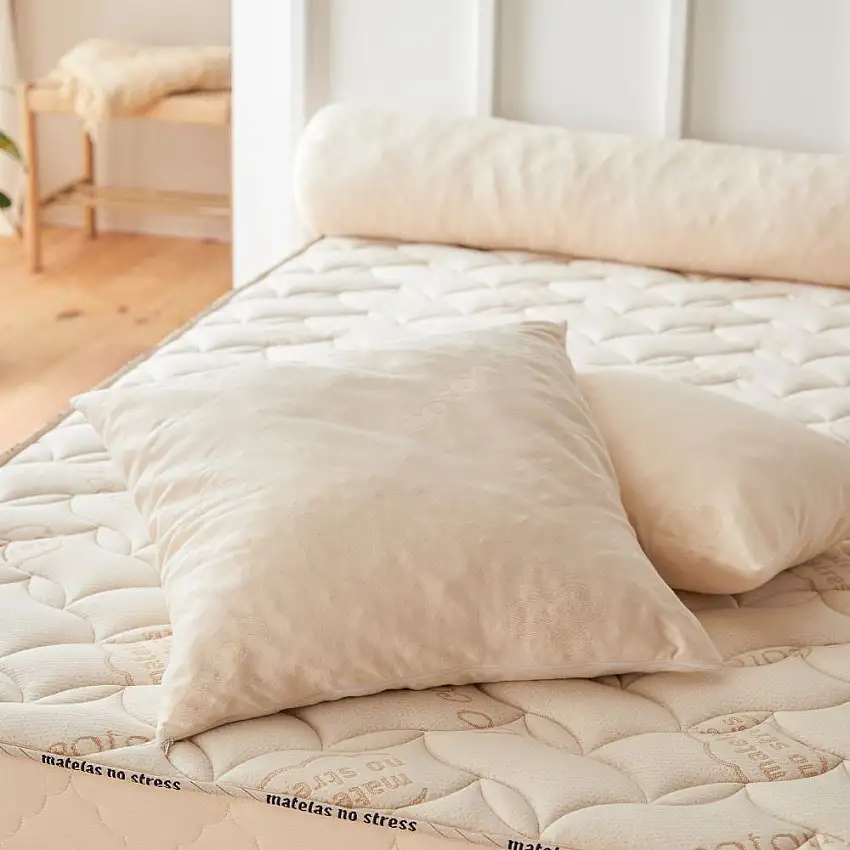 oreiller-naturel-bio-60x60-en-latex-et-laine-bio-1