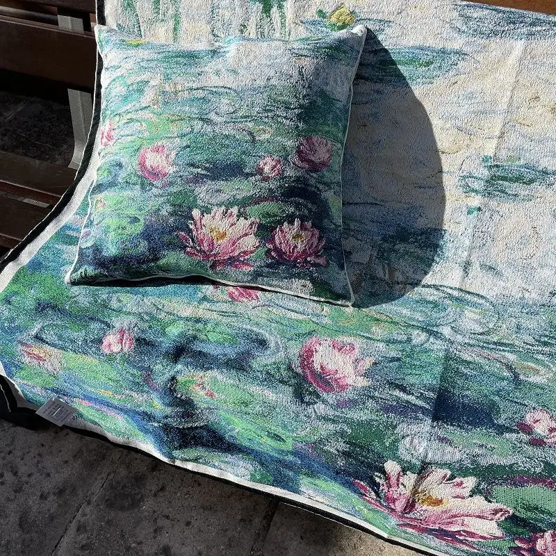 plaid-carre-en-jacquard-les-nympheas-de-claude-monet-1