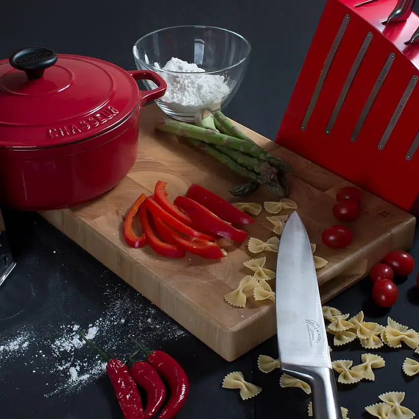 planche-a-decouper-epaisse-38x26-cm-en-hevea-780756-1