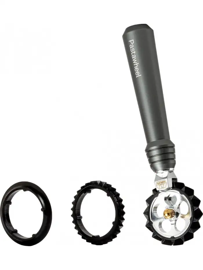 roulette-decoupe-pate-pastawheel-marcato-1