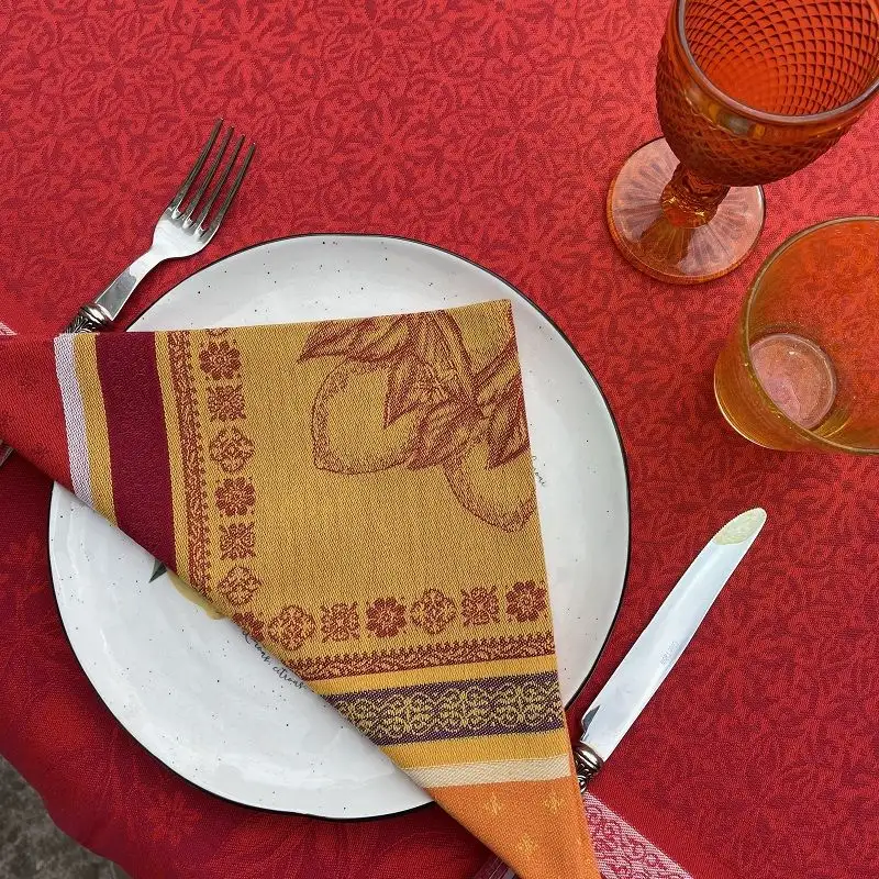 serviette-de-table-jacquard-cedrat-rouge-et-orange-tissus-toselli-1