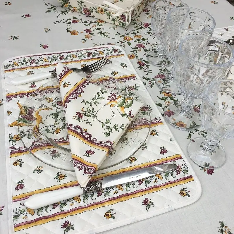 set-de-table-en-coton-matelasse-moustiers-rose-1