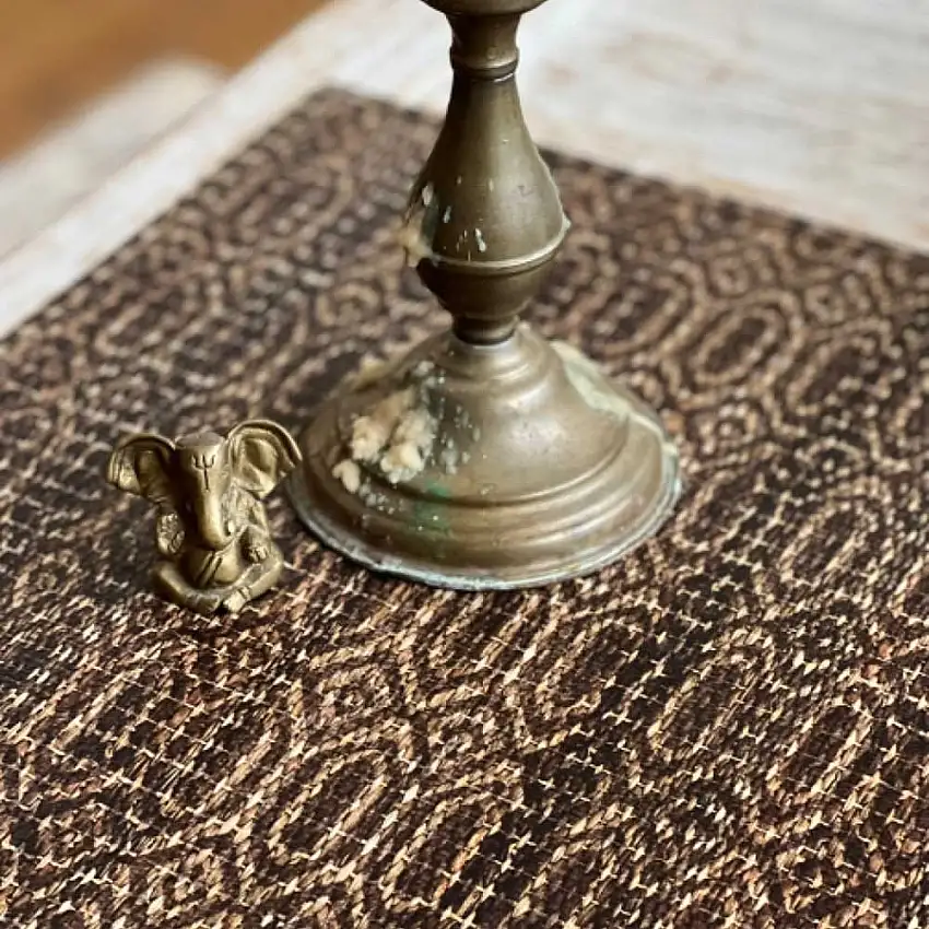 set-de-table-en-vinyle-ada-coloris-marron-1