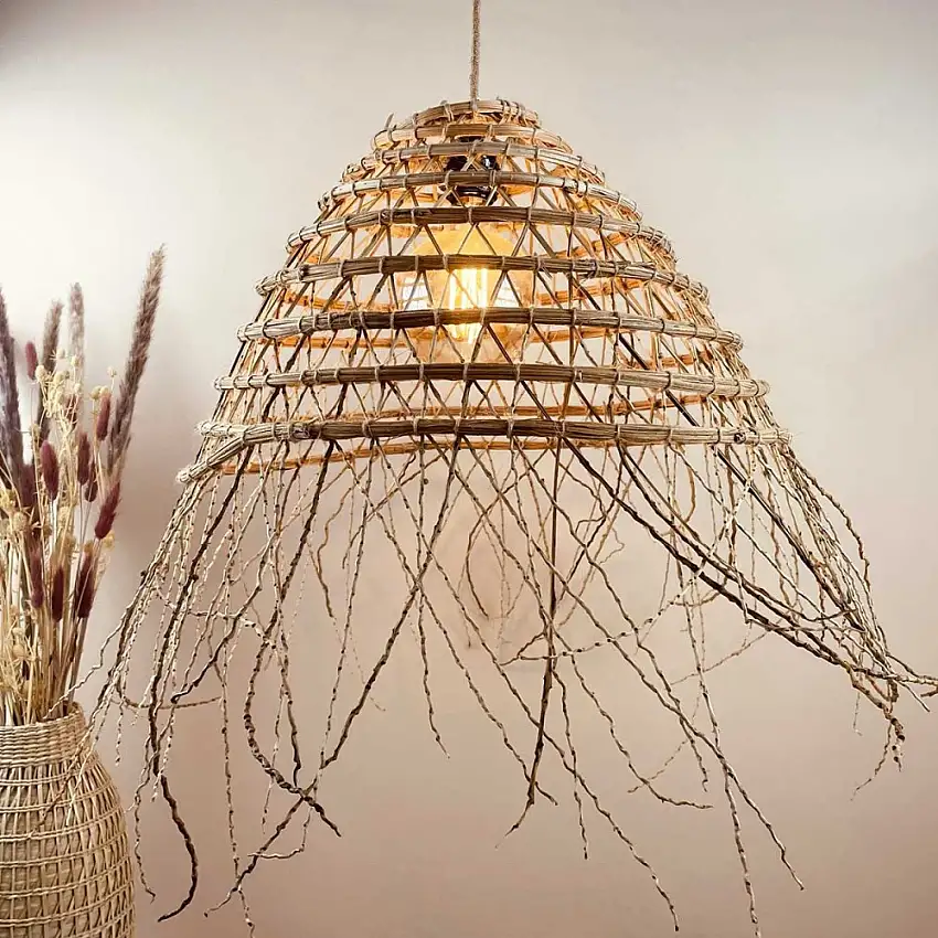 suspension-demi-lune-en-branches-de-palmier-1