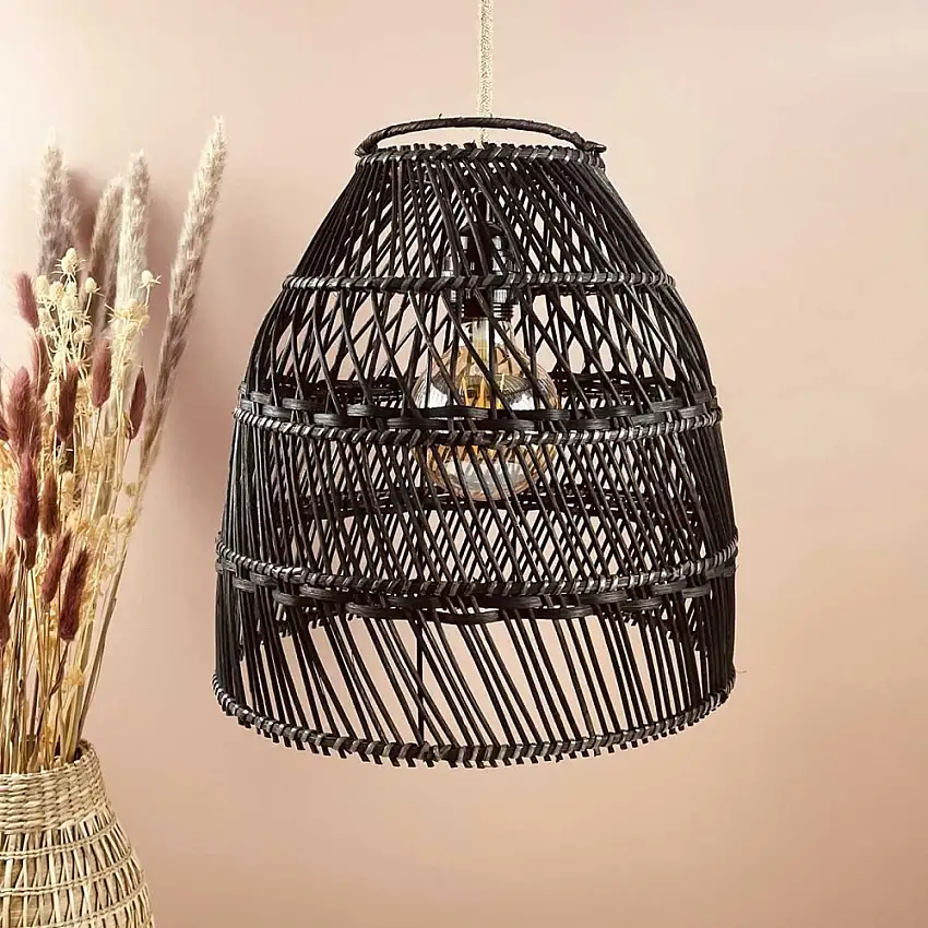 suspension-en-bois-de-rotin-noir-modele-eugenie-1