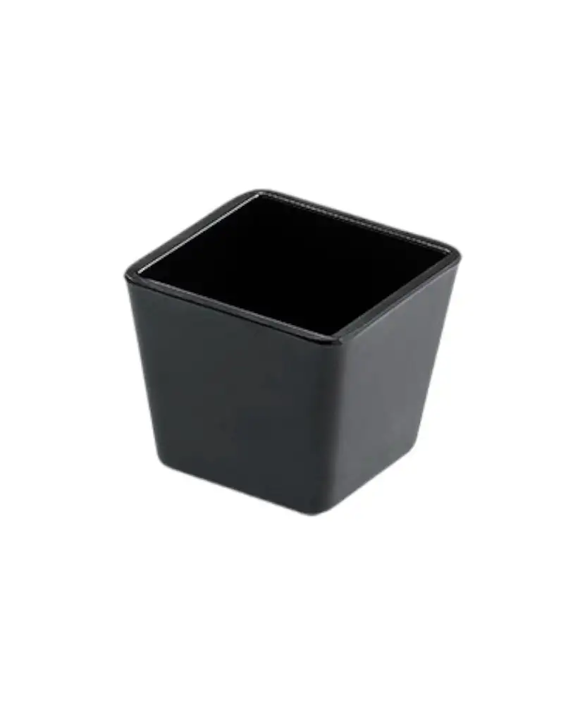 tasse-carre-en-melamine-noire-7x7x6cm-1