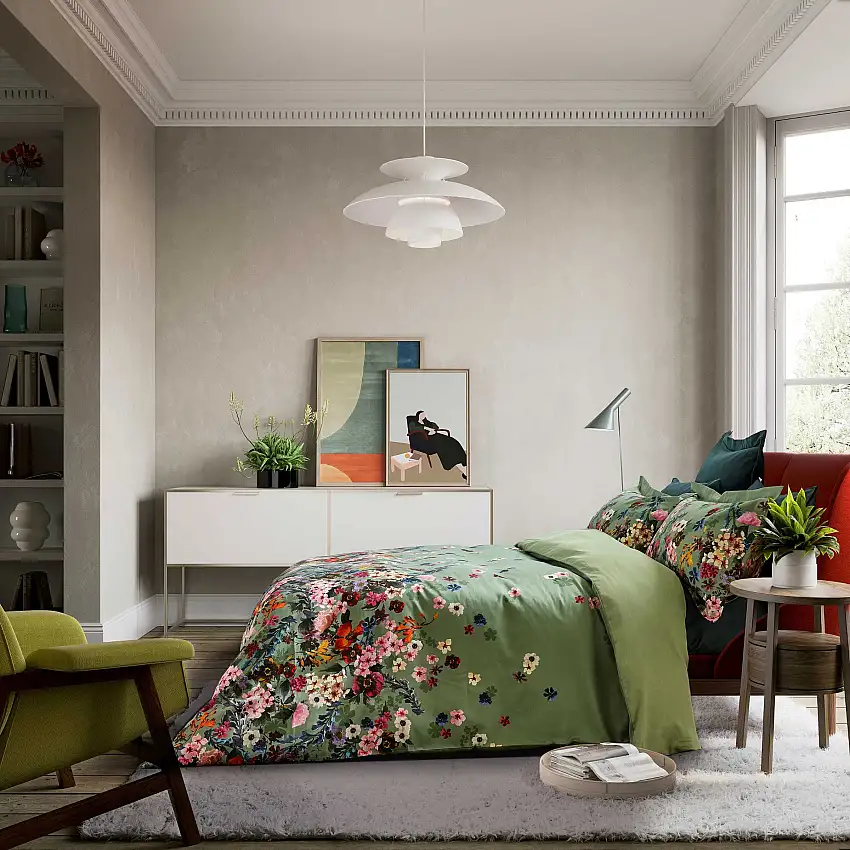 ted_baker_antiquity_border_main_hr-1