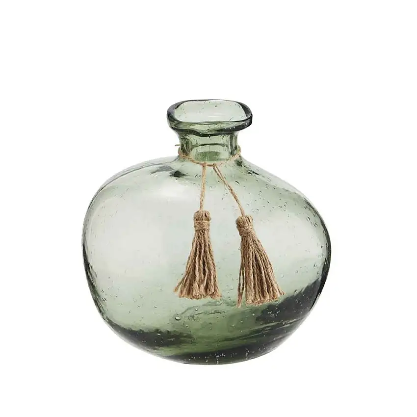 vase-en-verre-organique-vert-madam-stoltz-1